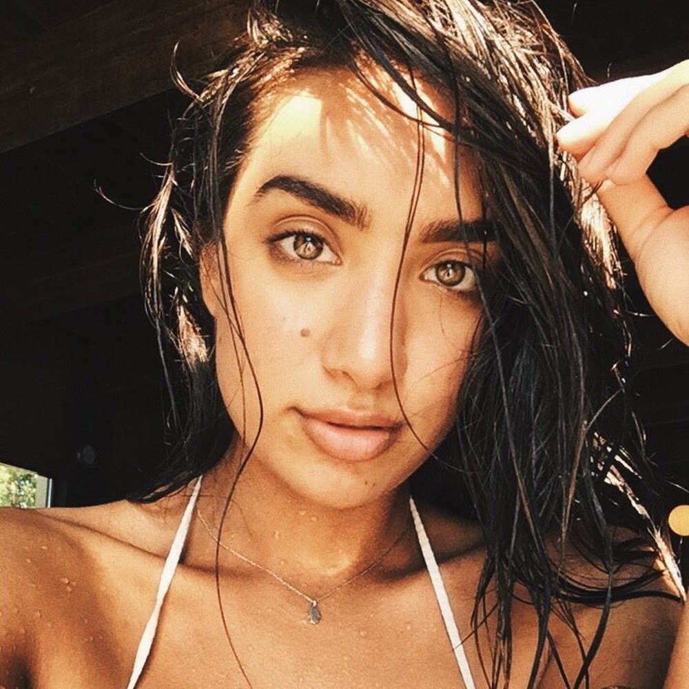 Meet your Posher, Gabriela